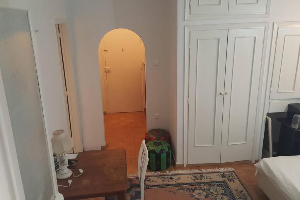 Central Studio Apartment Next To Plaka Athens Exterior photo